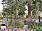 Cementerio en la avenida principal