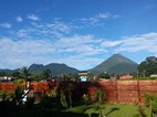 Vistas del Cerro Chato y el Volcán Arenal desde el Hotel El Secreto