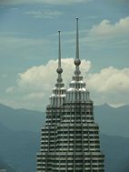 Torres Petronas desde Seri Angkasa Rest. en KL Tower