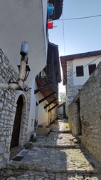 Calles empedradas, centro de Berat