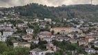 Vistas del bazar de Gjirokaster desde el castillo