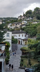 Alrededores del bazar, Gjirokaster