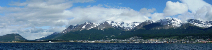 Ushuaia vista desde el velero IF