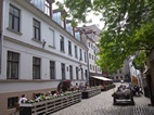 Terrasses al carrer Aldaru, davant de la Porta Sueca