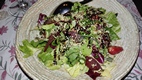Mix de ensaladas de hojas con filete de pato