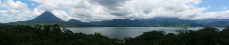 Lago Arenal, ParqueParque Nacional Volcán Arenal