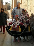 Mujeres con vestidos tradicionales, Pueblo de Abyaneh
