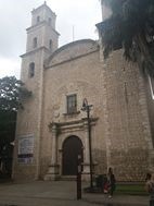 Iglesia de Jesús, Parque Hidalgo