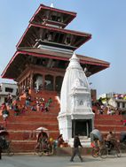 Maju Deval y Templo de Kamdev, Durbar Square