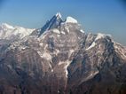 Vistas de la cordillera del Himalaya desde el Mountain Flight