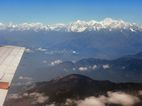Vistas de la cordillera del Himalaya desde el Mountain Flight