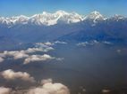 Vistas de la cordillera del Himalaya desde el Mountain Flight