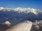 Vistas de la cordillera del Himalaya desde el Mountain Flight