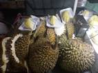 Venta ambulante de durians en Kao San Road
