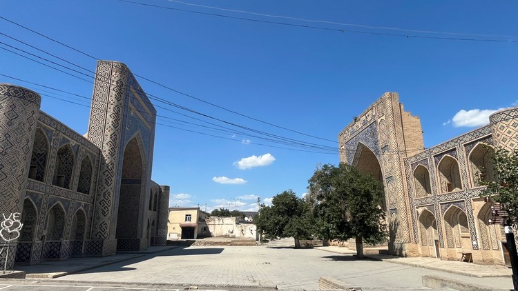 Madrasa de Modari Khan