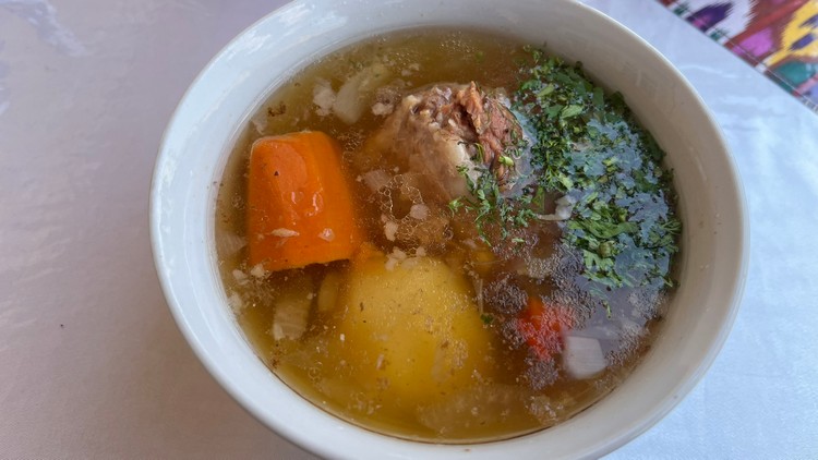 Sopa uzbeka