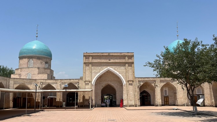 Madraza Narbutabey