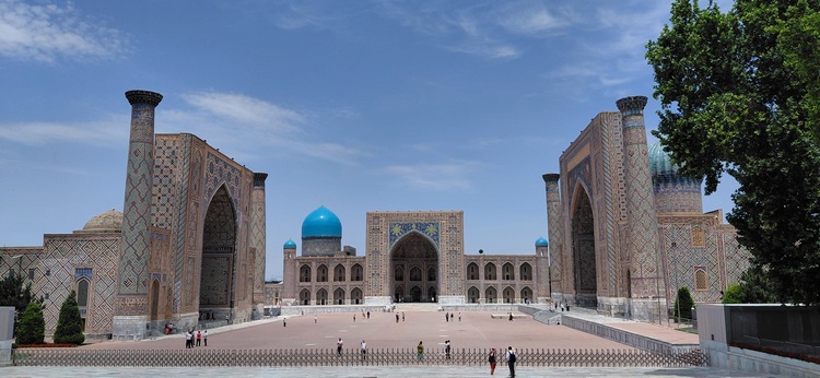 Plaza del Registan